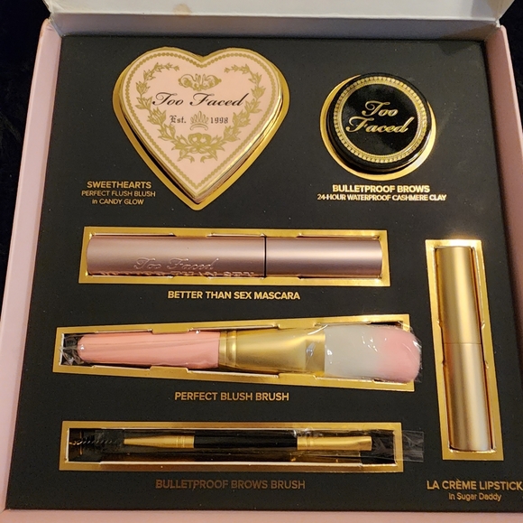 Too Faced Other - Too Faced All You Need is Love & Makeup Gift Box, NWT
